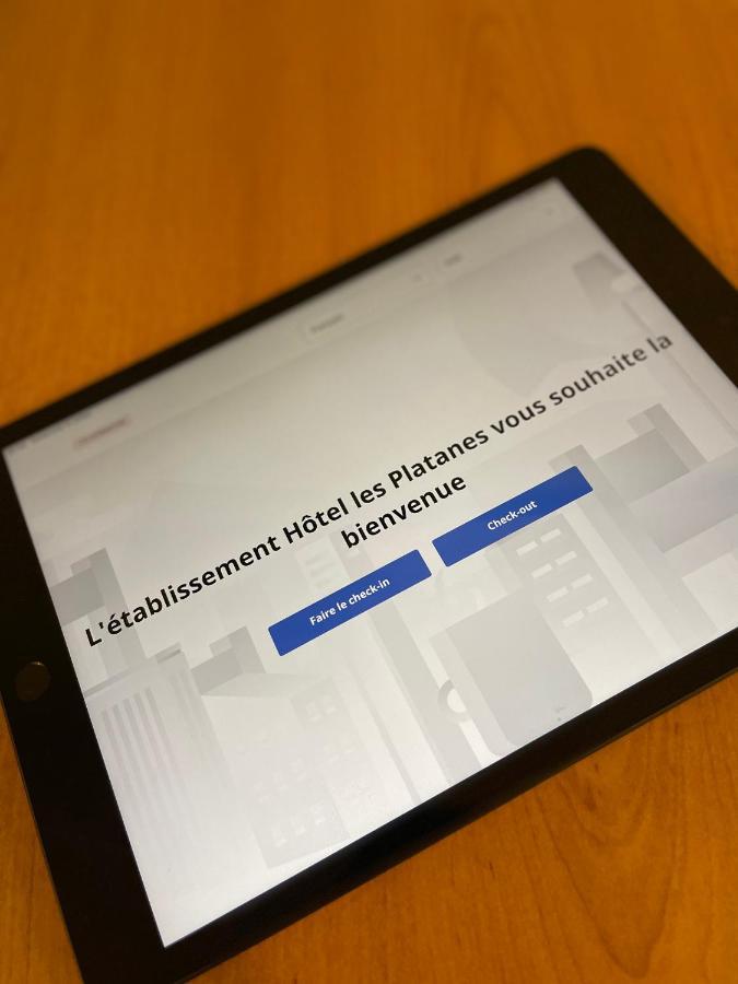 Contact Hotel Les Platanes Villeneuve Sur Lot Centre Екстер'єр фото