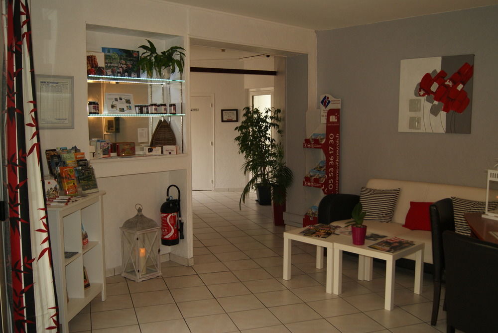 Contact Hotel Les Platanes Villeneuve Sur Lot Centre Екстер'єр фото