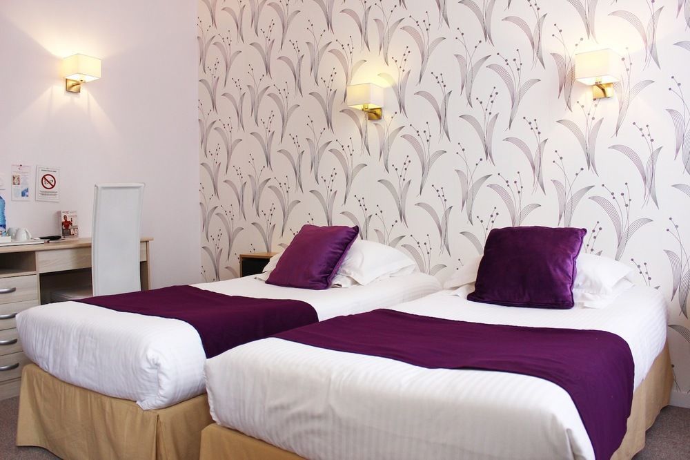 Contact Hotel Les Platanes Villeneuve Sur Lot Centre Екстер'єр фото